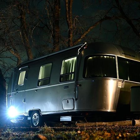 Modern Airstream With Amazing View - 10 To 15 Minutes From Kings Canyon National Park Dunlap Exterior photo